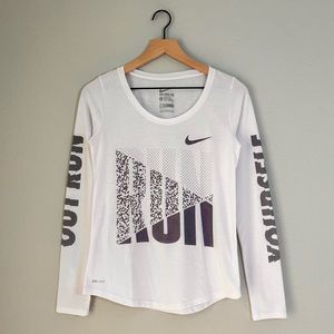 Nike | Women’s Dri-Fit Long Sleeve Athletic Cut Running Shirt | White | Small